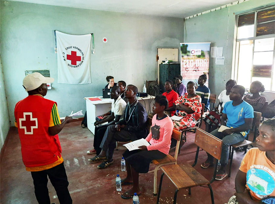 Formation des volontaires de la Croix-Rouge du Mozambique (Luabo)
