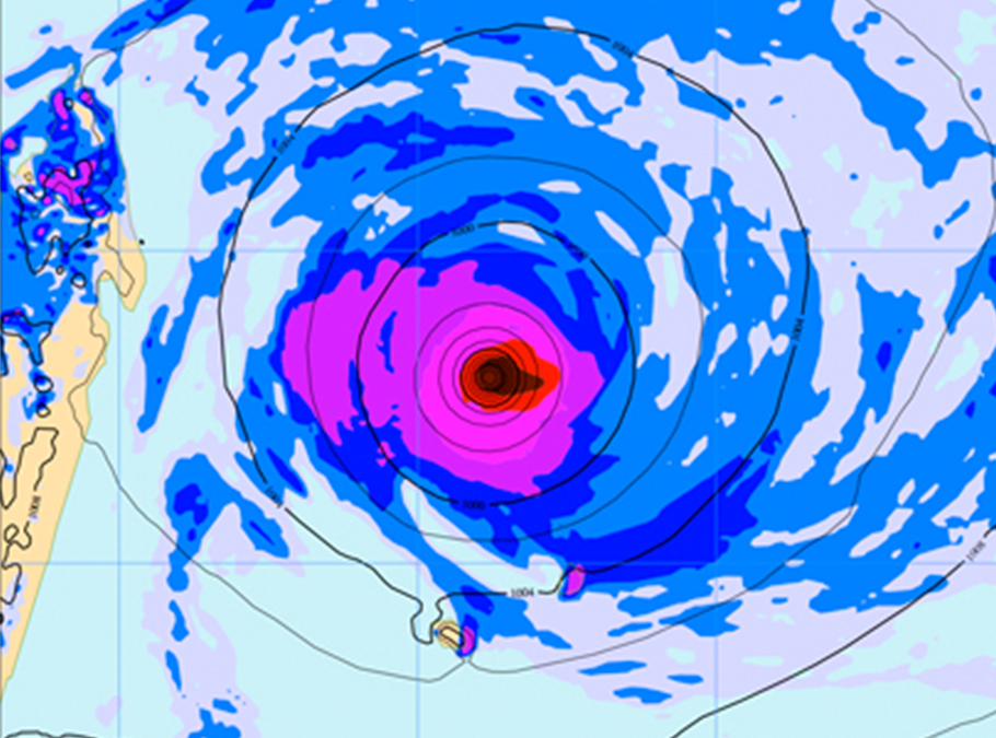 PISSARO project : Testing a new tool for cyclone forecasting